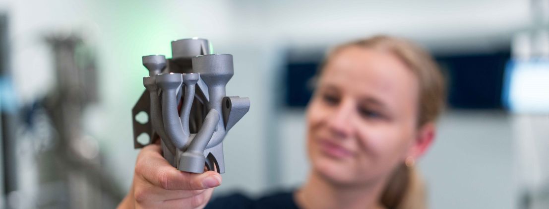 Additive manufactured manifold The AM technology of TRUMPF enables the production of components for semicon machines with enhanced stiffness and reduced weight. (image: TRUMPF)