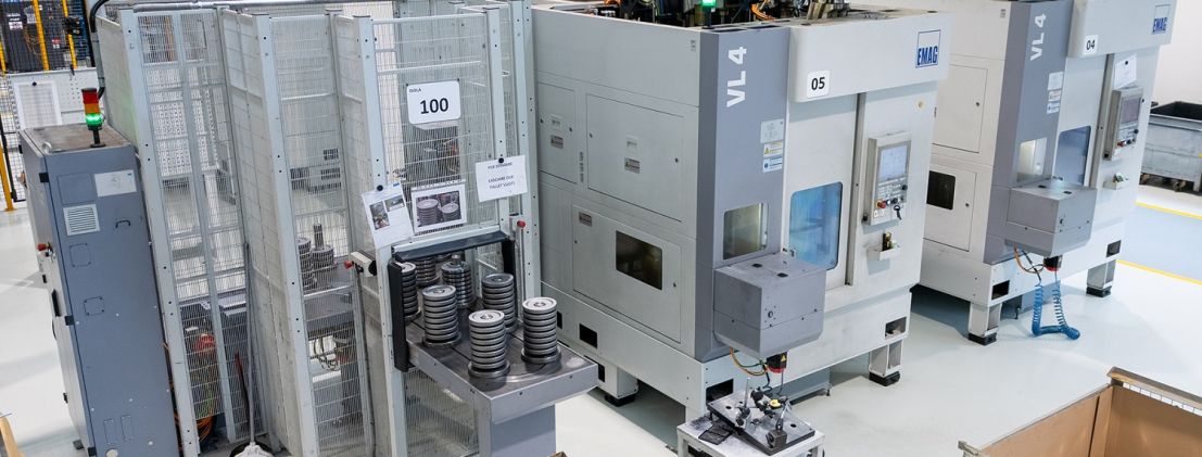 Emag VL 4machine with TrackMotion automation at MR Components