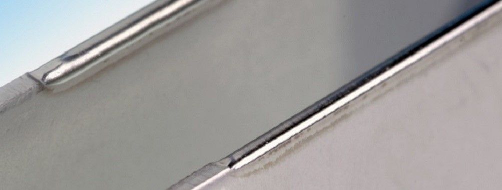 Fraunhofer ILT Laser rounded sheet edges with Trumpf ultrashort pulse laser