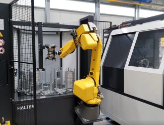 Halter CNC Automation LoadAssistant robot cell