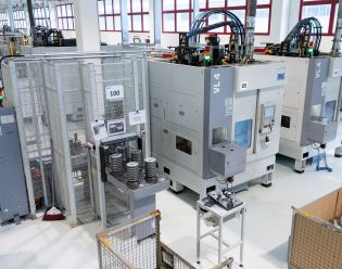 Emag VL 4machine with TrackMotion automation at MR Components