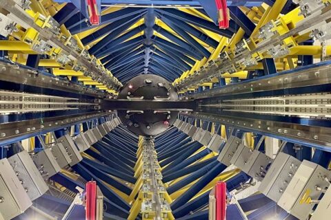 How the lack of gravity affects laser welding in space