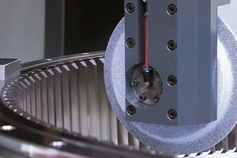 Krebs & Riedel offers productive abrasive grain for grinding large gears
