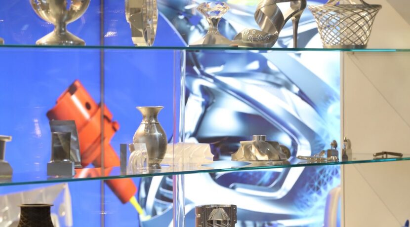 OPEN MIND presents hyperMILL 2025 and Hummingbird MES at EMO