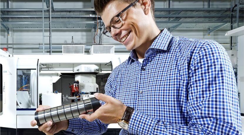 GrindingHub-E-mobility-Rundschleifen_Rohling_Ritzelwelle