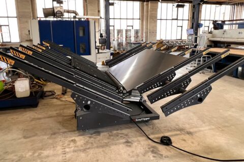 Voestalpine Böhler Bleche cuts titanium plate turning to 10 seconds with EasyFlipper