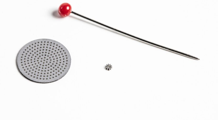 LTJ micro-laser-cut gear wheel with a diameter of 1.4 mm.