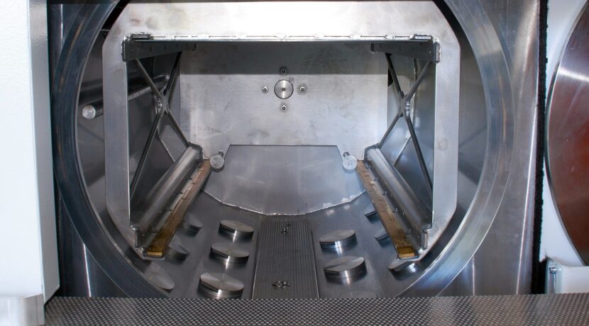 Karl Roll Focus solvent cleaning system with ultrasonic elements in the working chamber