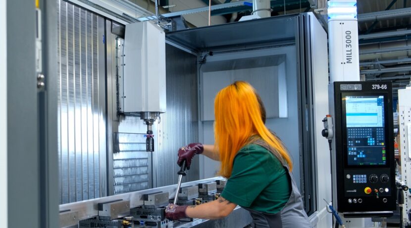 Dowaldwerke Chiron MILL 3000 workpiece
